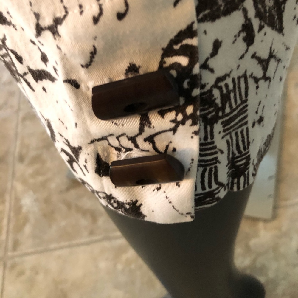 Capris2/$20 - Picture 4 of 7